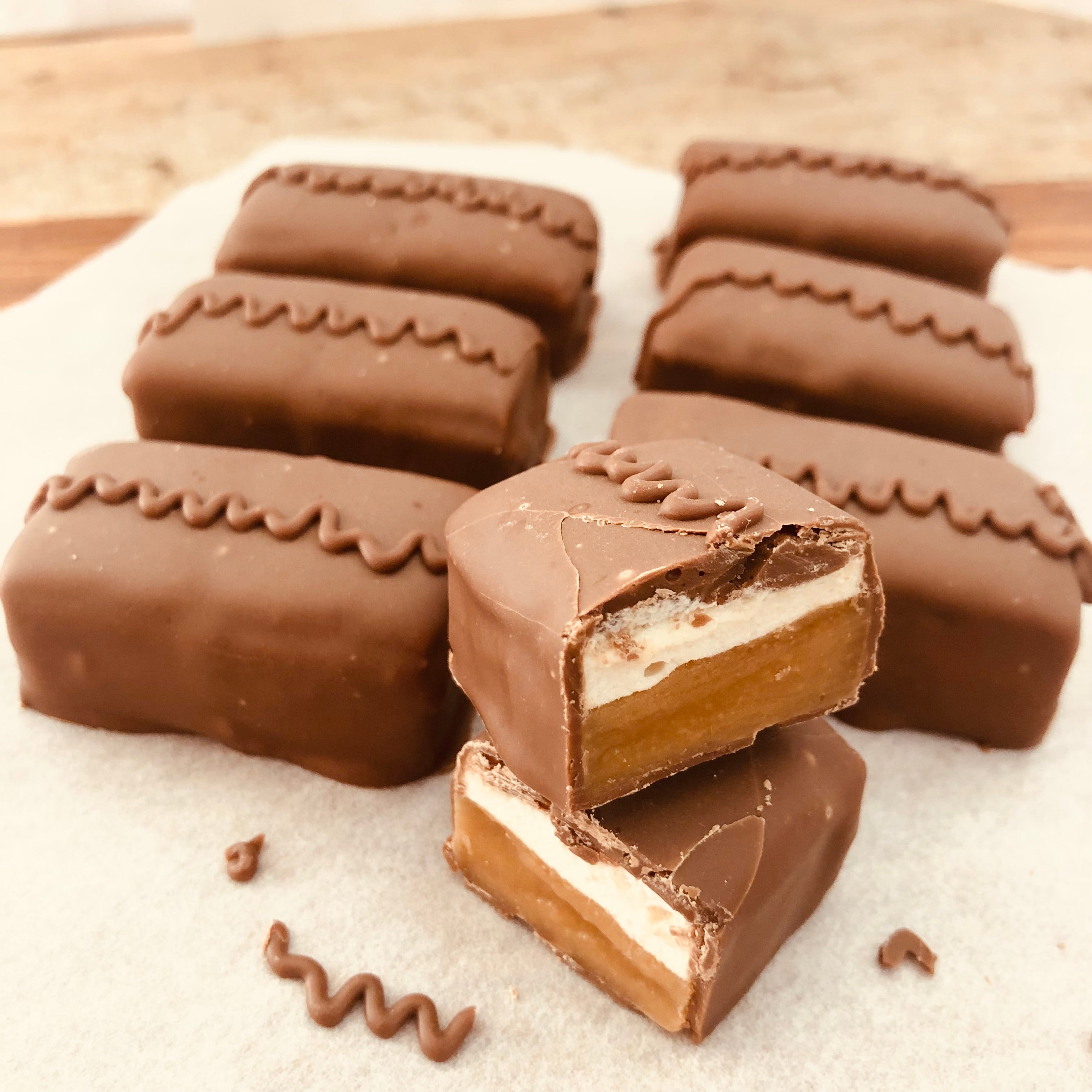 Salted Caramallow with Milk Chocoloate Bag 195g